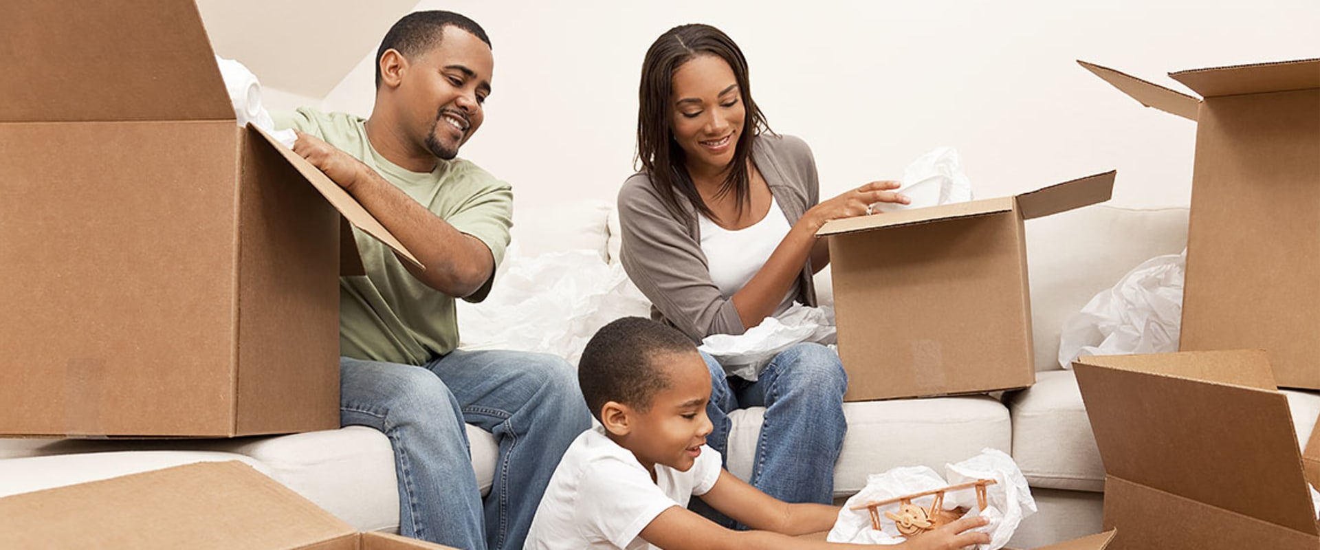 The Essentials of Packing and Unpacking Services for Home Relocation